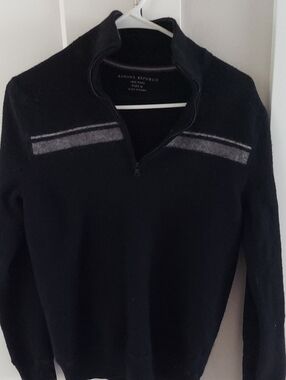 Banana Republic Men's Black Quarter-Zip Wool Sweater.